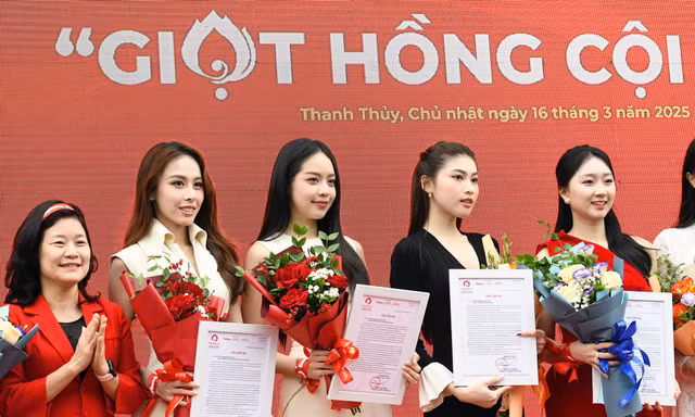 Hoa hậu Thanh Thuỷ, Á hậu Ngọc Thảo, Á hậu Ngọc Hằng – Lan tỏa nghĩa cử hiến máu cao đẹp