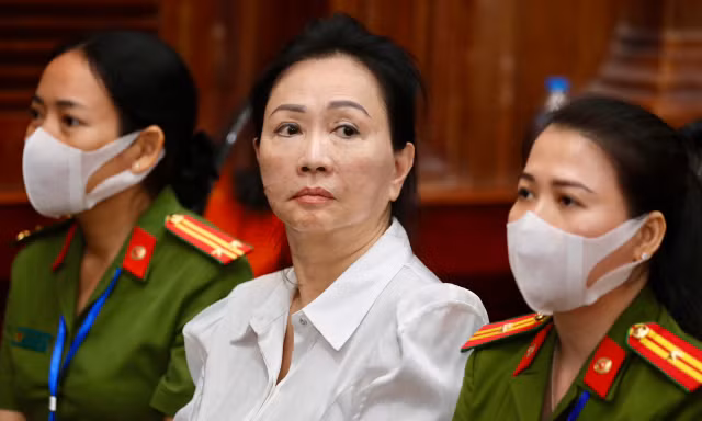 Bà Trương Mỹ Lan 
