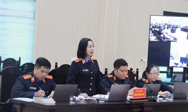 Đại diện Viện KSND Tối cao tại phiên tòa.