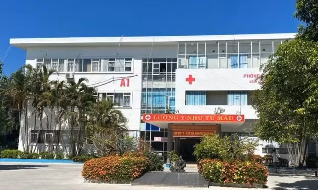 Khởi tố trưởng, phó khoa bệnh viện có hành vi trục lợi bảo hiểm