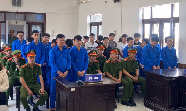 Các bị cáo tại phiên tòa 