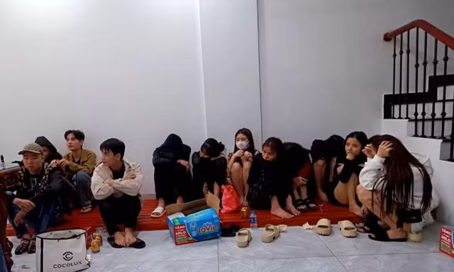 Mở tiệc sinh nhật bằng 'ma túy' trong khu đô thị hạng sang ở Hưng Yên 