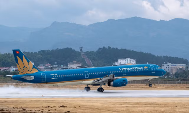 Hết sạch vé máy bay Hà Nội - Điện Biên 
