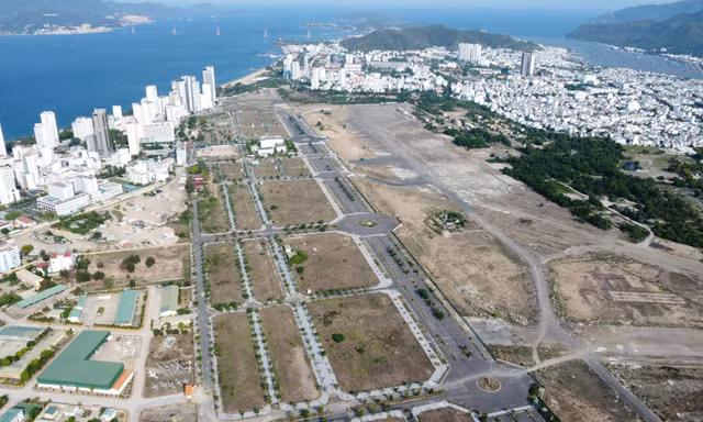 Tận thấy 3 dự án tai tiếng liên quan Tập đoàn Phúc Sơn ở Nha Trang 