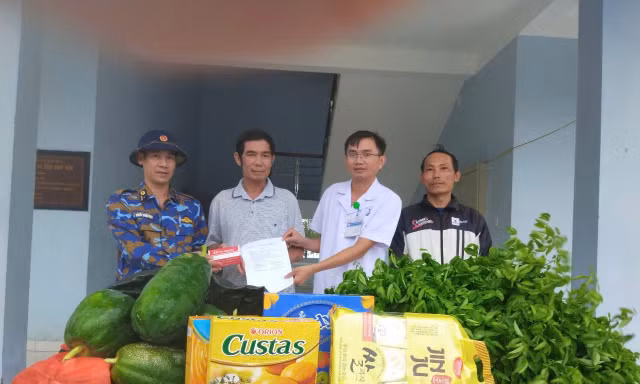 Ngư dân được cấp cứu tại đảo Sinh Tồn đã xuất viện