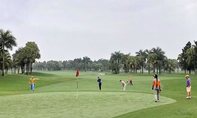 Vĩnh Phúc mở cửa sân golf, điểm du lịch và nhà hàng ăn uống