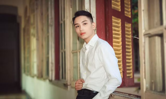 Cậu bạn điển trai Việt Hoàng đạt giải Nhất “Nam sinh Thanh lịch” THPT Trần Phú - Hoàn Kiếm