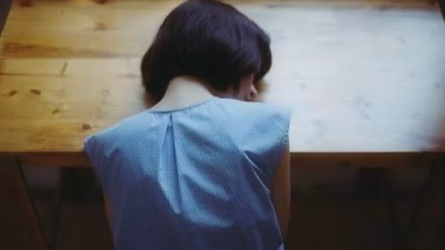 Tâm sự nhói lòng của cựu sinh viên FTU: “Mình rất mệt nhưng lại không muốn về nhà"