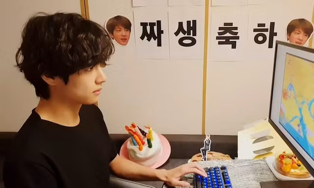 Sức hút của V (BTS): Chỉ cần chơi vài phút đã khiến tựa game này lọt top trending