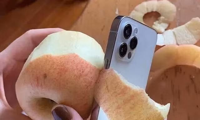 Viền iPhone 12 sắc đến mức có thể gọt táo, làm đứt tay người dùng, thực hư là thế nào?