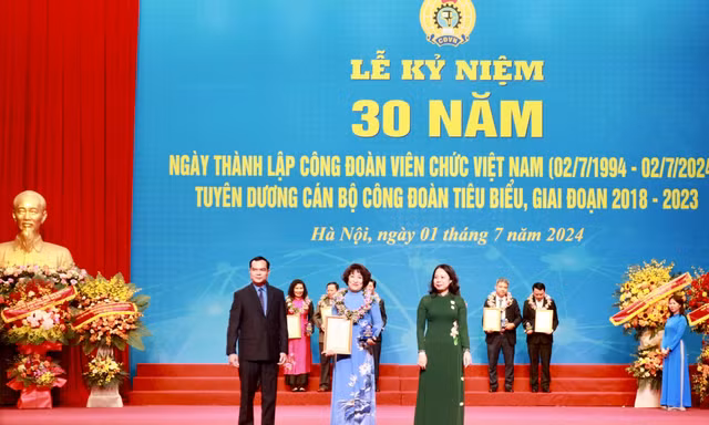 Công Đoàn Viên chức Việt Nam tuyên dương cán bộ công đoàn tiêu biểu