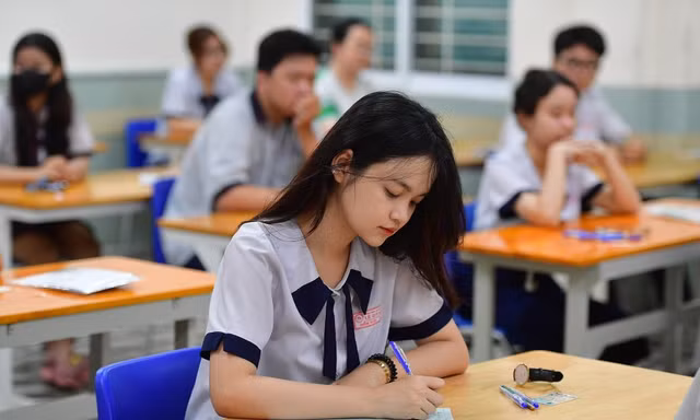 40 trường công bố điểm sàn theo phương thức xét điểm thi đánh giá năng lực: Trường nào lấy cao nhất?