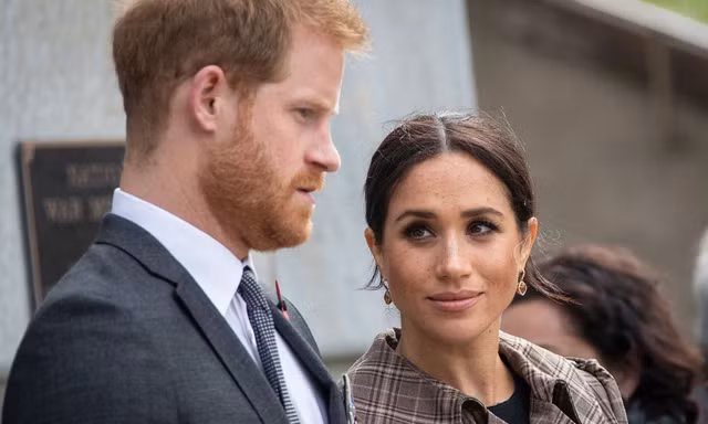 Lý do Harry - Meghan phá hỏng mọi cơ hội thỏa hiệp với Hoàng gia Anh