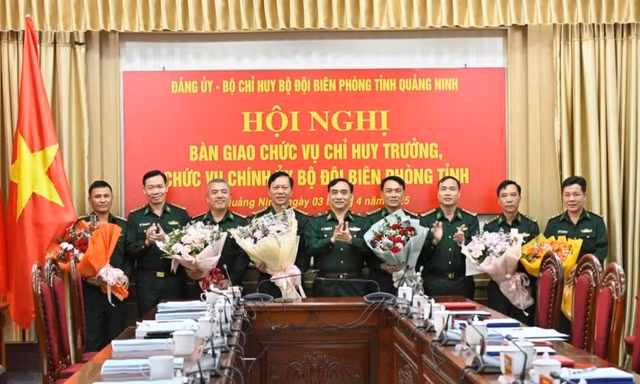 Bản tin 8H: Bộ Quốc phòng bổ nhiệm nhiều cán bộ 