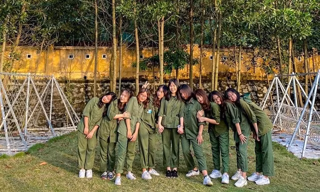 Kỳ quân sự đáng nhớ của sinh viên Đại học Kinh Tế Quốc Dân giữa mùa dịch COVID-19