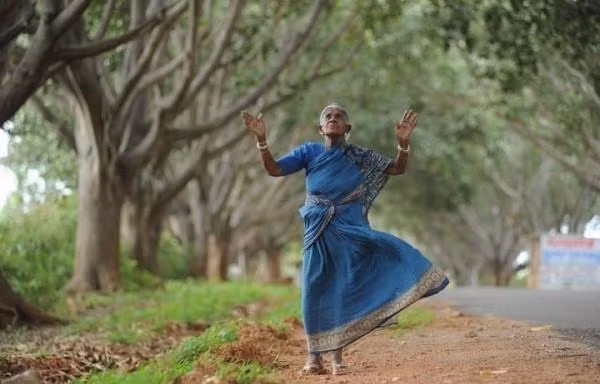 Bà Thimmakka bên những "người con trưởng thành"