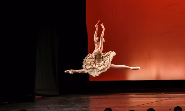 Xem Paris Ballet- kẻ rưng rưng người… buồn ngủ