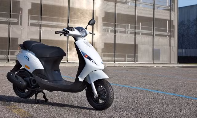 Vì sao Piaggio Việt Nam triệu hồi 1.201 xe Zip?