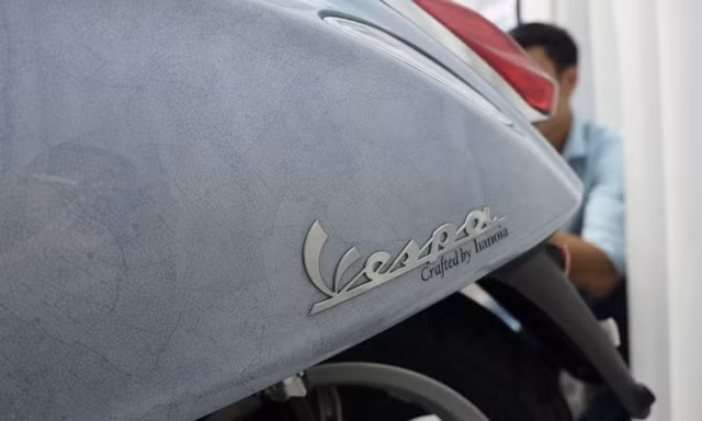 Sắp đấu giá Vespa sơn mài ‘độc nhất vô nhị’