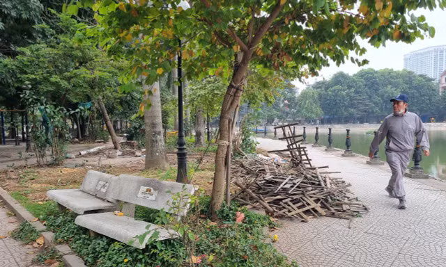 Hà Nội: Công viên mới được đầu tư hơn chục tỷ để tu bổ trở thành nơi đổ rác, trồng rau