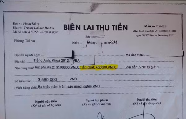 Choáng với việc thu học phí kiểu 'cầm đồ'