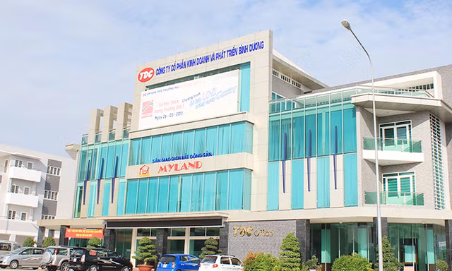Nhiều doanh nghiệp 'thay ghế' sếp lớn 