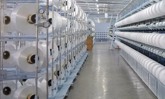 Doanh nghiệp chạy đua bán 'giấy' lấy tiền