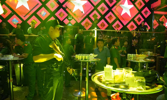 Bắt chủ quán bar Paris Night Club ở Bình Thuận