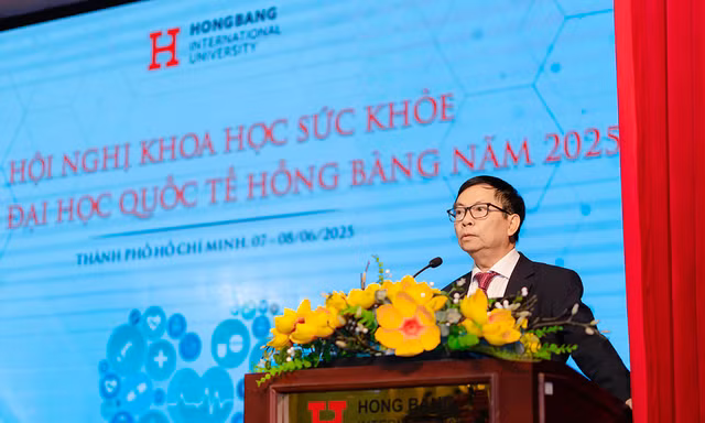 Thúc đẩy chuyển giao tri thức tại Hội nghị khoa học Sức khỏe HIU 2025