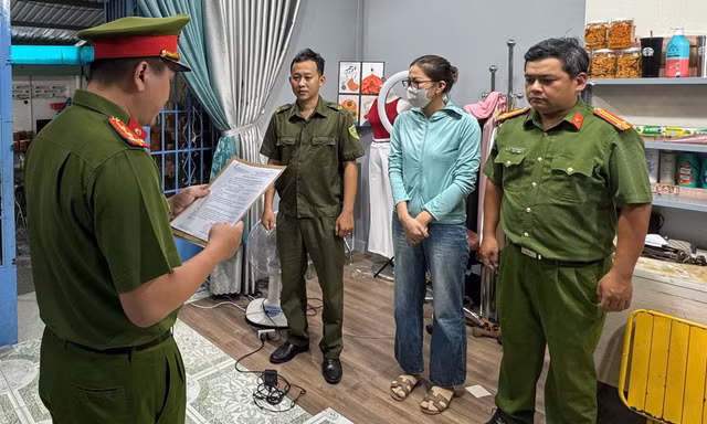 Bị khởi tố vì thu 27 tỷ từ kinh doanh online nhưng không đóng thuế