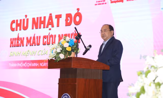 'Đồng hành cùng Chủ nhật Đỏ là cột mốc quan trọng của nhà trường'