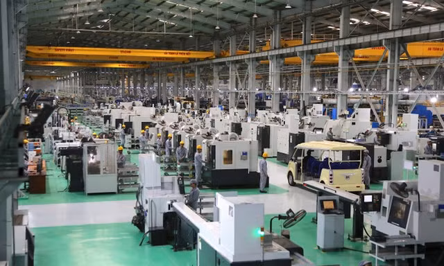 Nền kinh tế Việt Nam xuất hiện hiện tượng 'chưa từng có' trong 20 năm