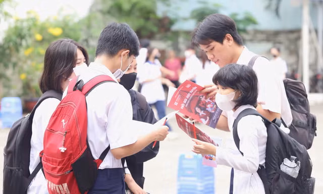 Trường ĐH quốc tế Hồng Bàng: Ngưỡng điểm đầu vào là từ 15 điểm cho tất cả các nhóm ngành