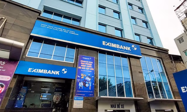 Nhiều ngân hàng vừa 'chuyển nhà'