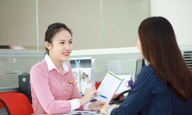Cổ đông ngân hàng nhận 'mưa' tiền mặt