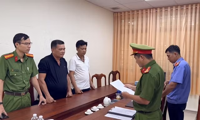 Khởi tố 2 'cò đất' ở Đồng Nai 