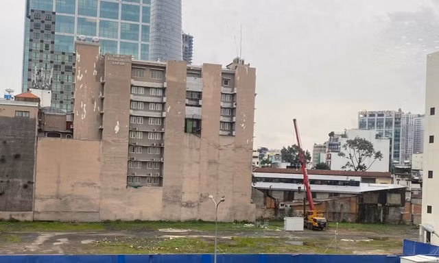 TPHCM lấy 5 khu 'đất vàng' để làm nhà vệ sinh công cộng