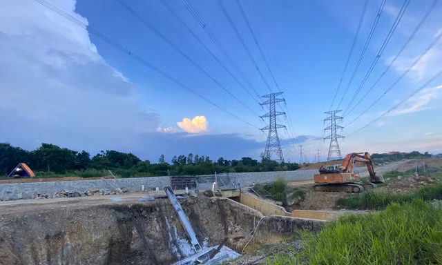 Tận thấy công trình chống ngập cho cao tốc Phan Thiết - Dầu Giây