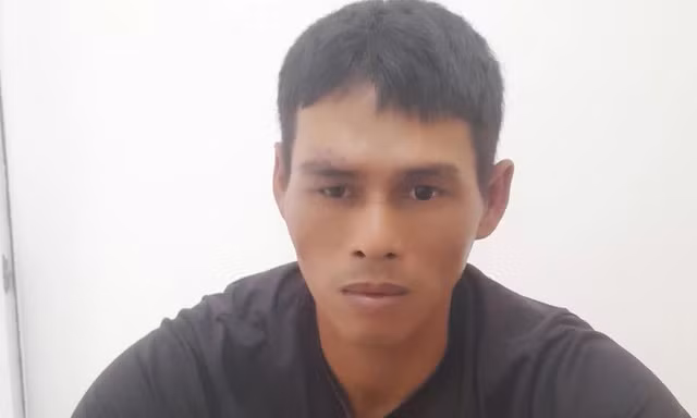 Bắt khẩn cấp đối tượng chém người, đập vỡ bảng hiệu của công an thị trấn