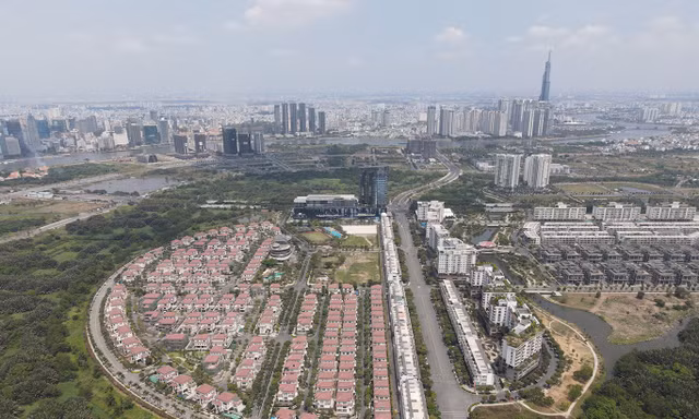 Kiến nghị tăng chiều cao và miễn giấy phép xây dựng đối với nhà ở riêng lẻ 