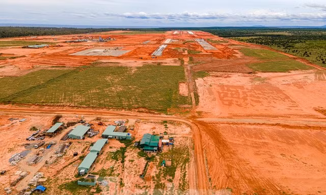 Xem xét ‘cắt’ hợp đồng nhà thầu BOT nổi tiếng tại dự án sân bay Phan Thiết