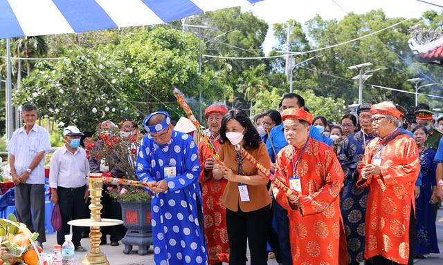200 cựu tù tham dự lễ giỗ chung các anh hùng liệt sĩ Côn Đảo