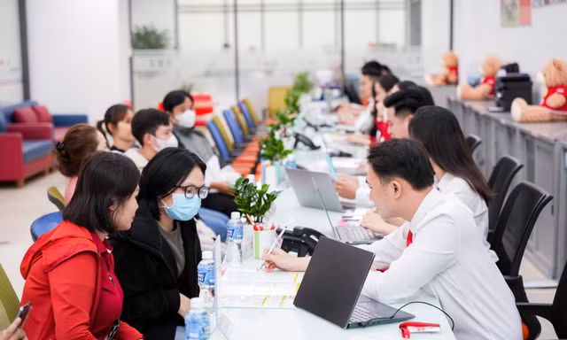 Nhiều trường công bố điểm nhận hồ sơ xét tuyển phương thức thi tốt nghiệp