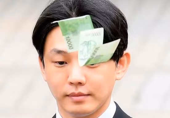 Hàng loạt nghệ sĩ nhúng chàm