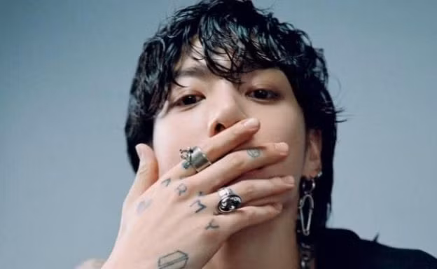Jungkook (BTS) làm rõ chuyện hẹn hò, bị phát tán video riêng tư