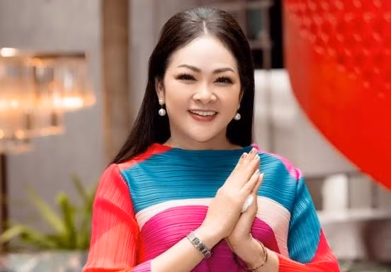 Như Quỳnh tránh nói về bạn trai hiện tại