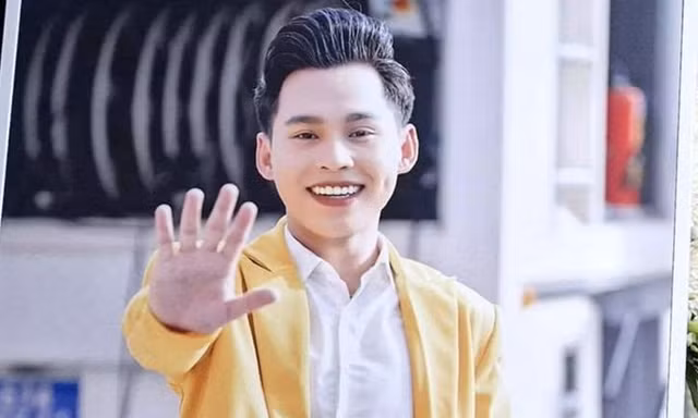 Ca sĩ bolero Quang Khải qua đời ở tuổi 27 