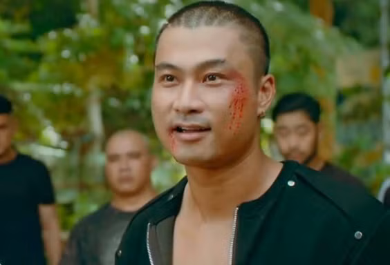 Duy Hưng nổi da gà cảnh NSƯT Hoàng Hải qua đời