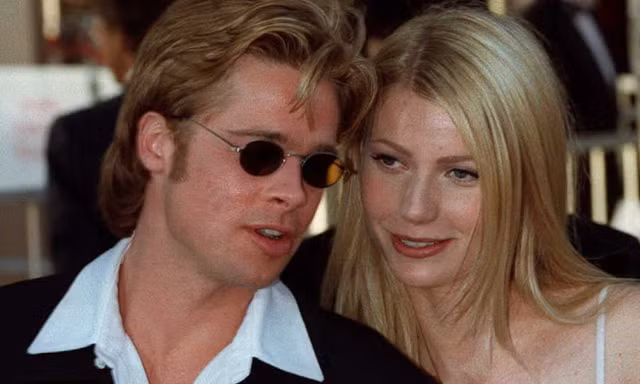 Bạn gái cũ so sánh kỹ năng hôn của Brad Pitt và Ben Affleck
