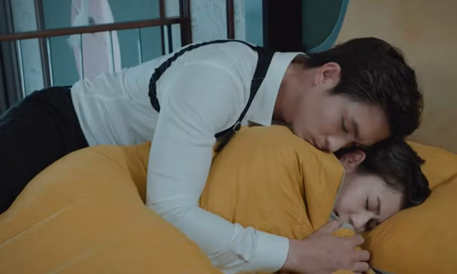 Tình tay ba kịch tính trên phim Việt giờ vàng